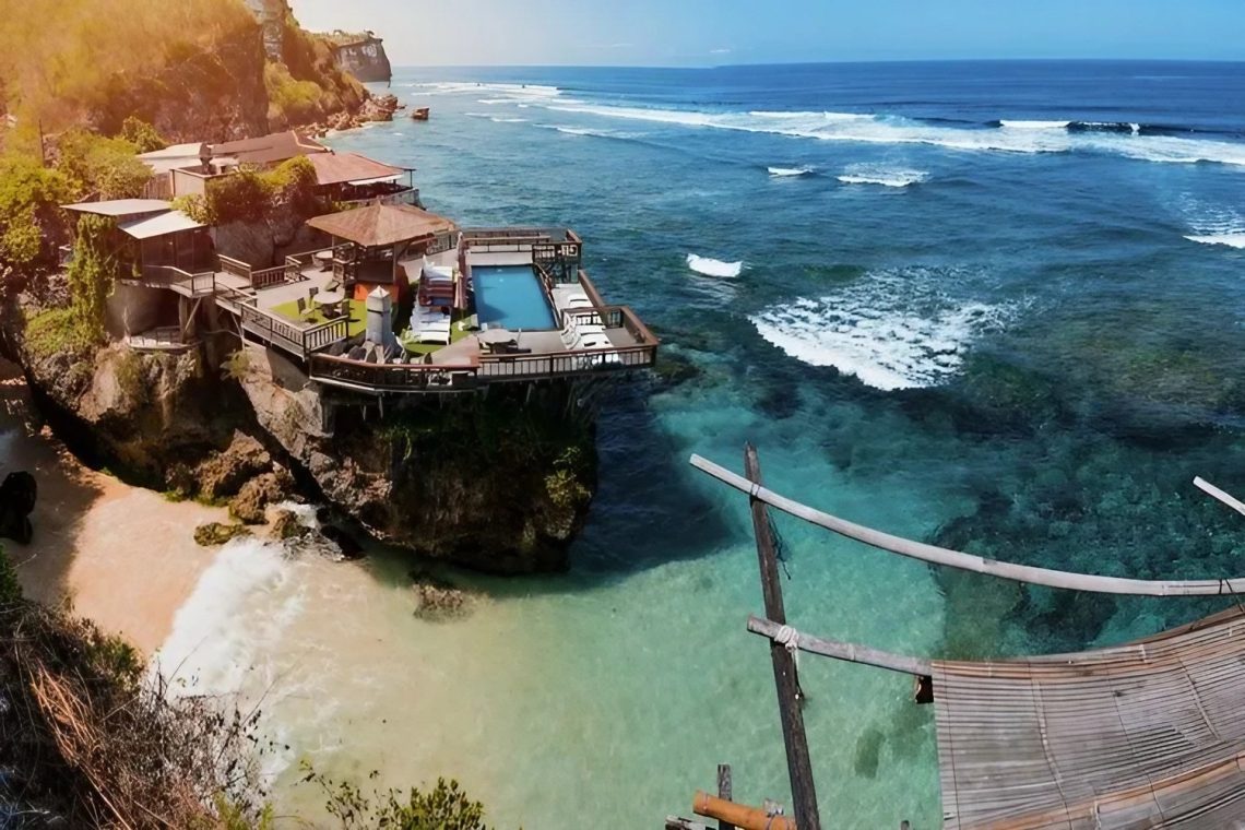 Pantai Suluban Bali