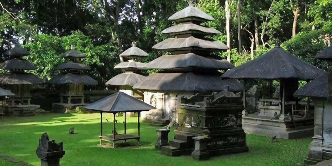 Pura Alas Kedaton Bali
