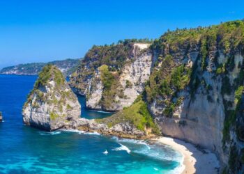11 Pantai Terbaik di Indonesia Versi Lonely Planet